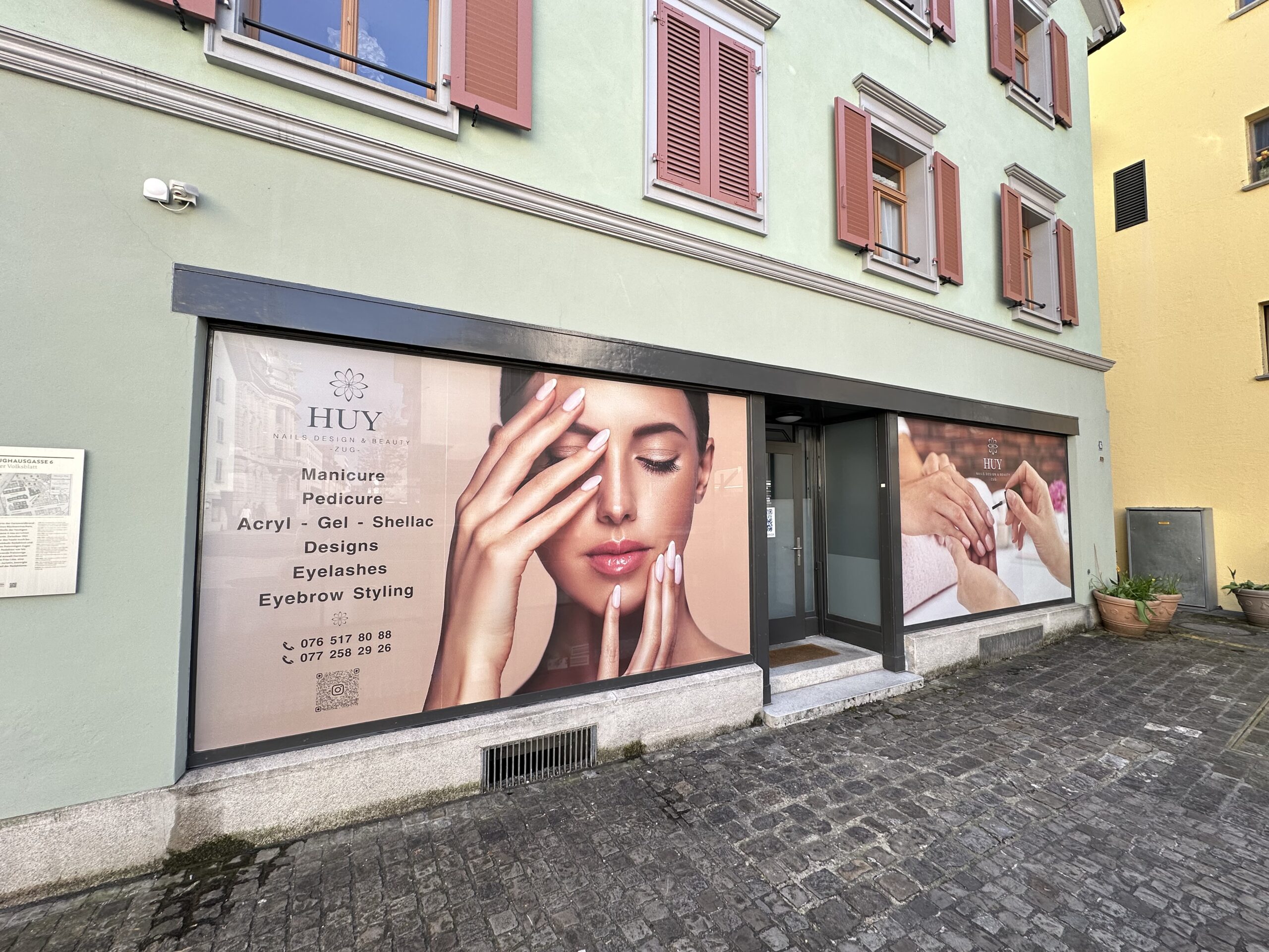 Schaufenster_Huynails2 schaufenster huynails2 1 scaled - Beschriftung